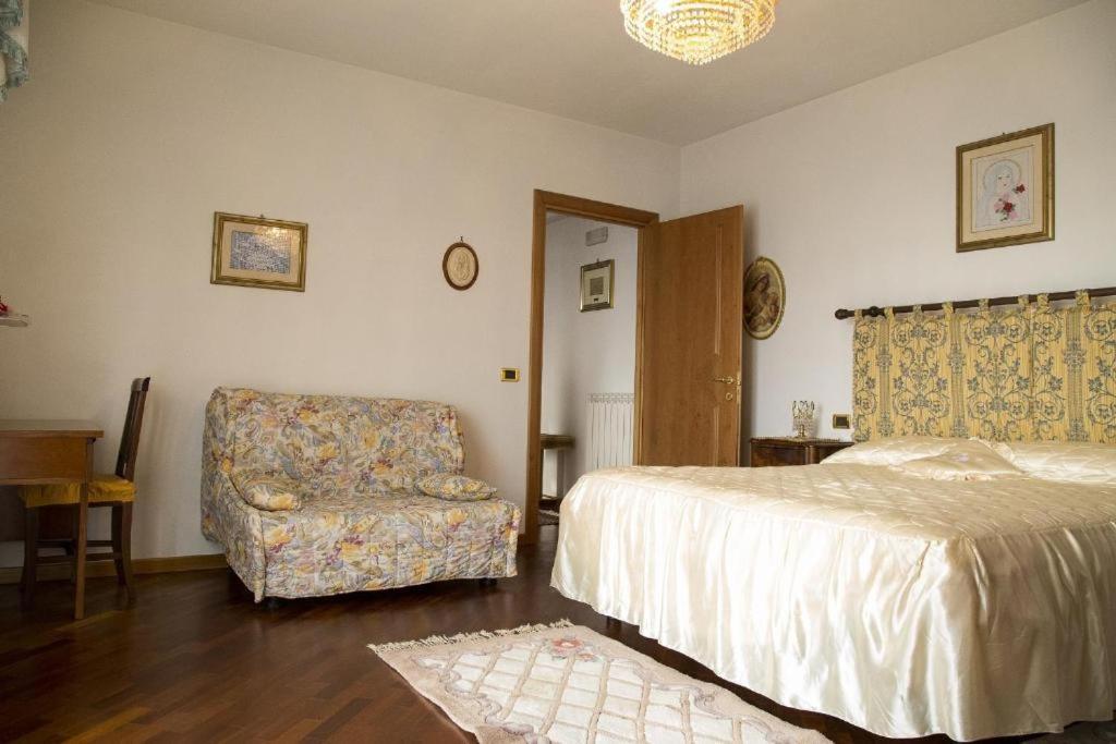 B&B Nuovo Paradiso Pescia Exteriör bild