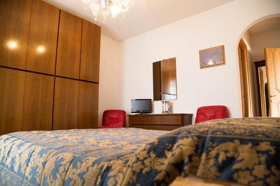 B&B Nuovo Paradiso Pescia Exteriör bild